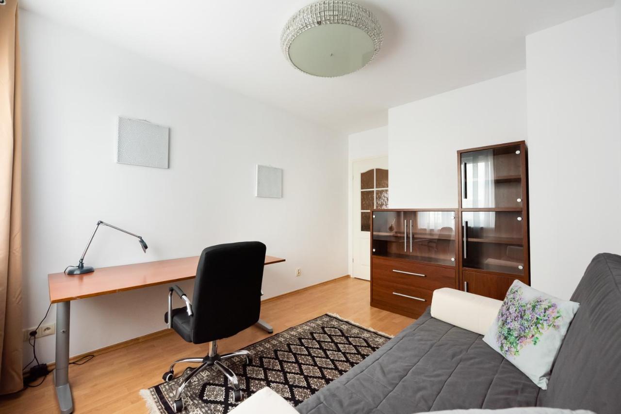 Ken 54 2-Bedroom Apartment Варшава Экстерьер фото